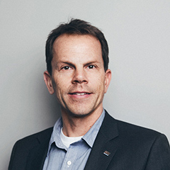 Tomas Lundblad